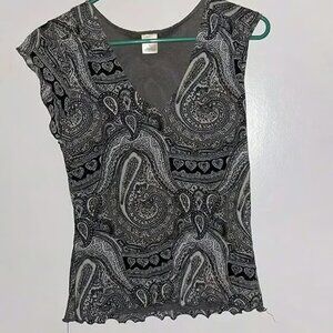 Old Navy V-Neck Paisley Nearly Sleeveless Top